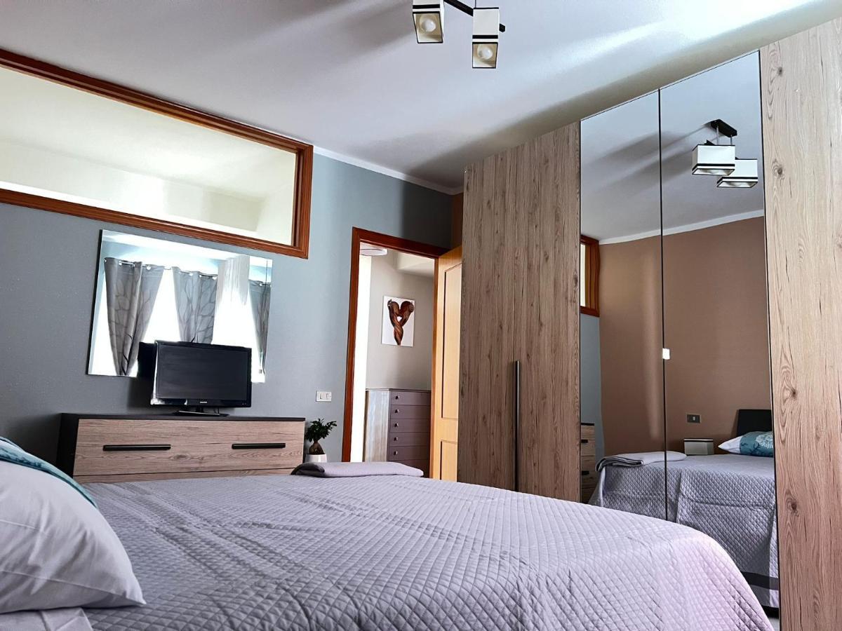 דירות ברצלונה פוצו די גוטו La Casa Di Wioletta מראה חיצוני תמונה