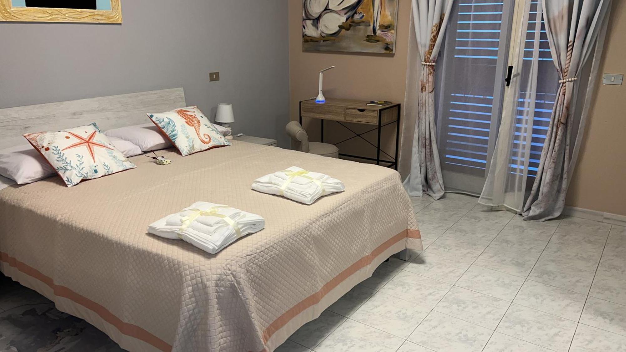 דירות ברצלונה פוצו די גוטו La Casa Di Wioletta מראה חיצוני תמונה