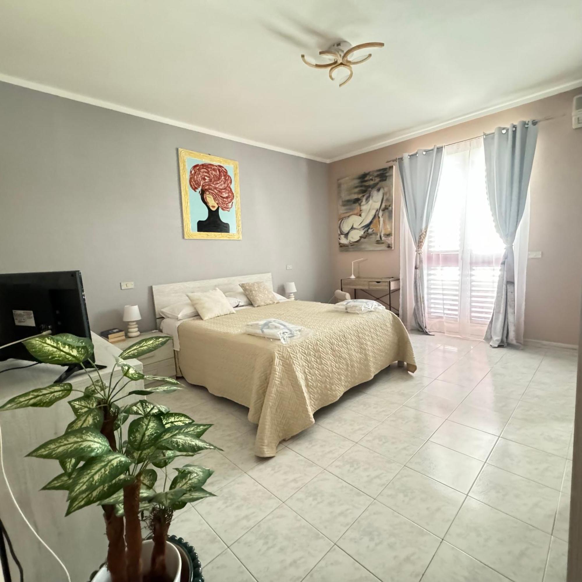 דירות ברצלונה פוצו די גוטו La Casa Di Wioletta מראה חיצוני תמונה